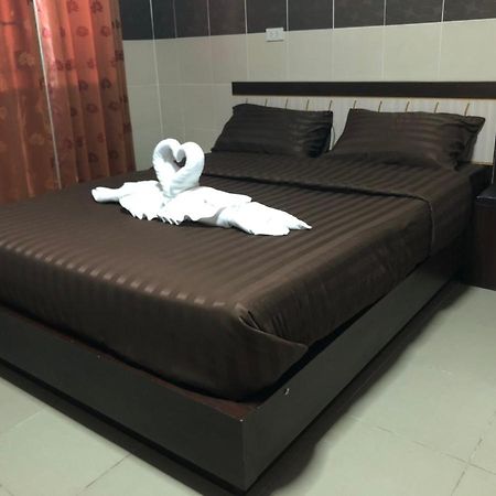 D5 Hotel สาขา มาบโป่ง Chonburi Buitenkant foto