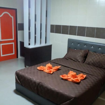 D5 Hotel สาขา มาบโป่ง Chonburi Buitenkant foto