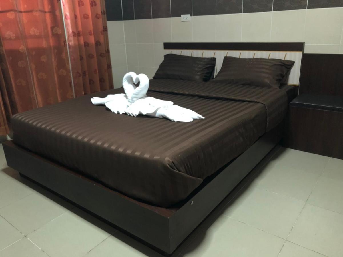 D5 Hotel สาขา มาบโป่ง Chonburi Buitenkant foto