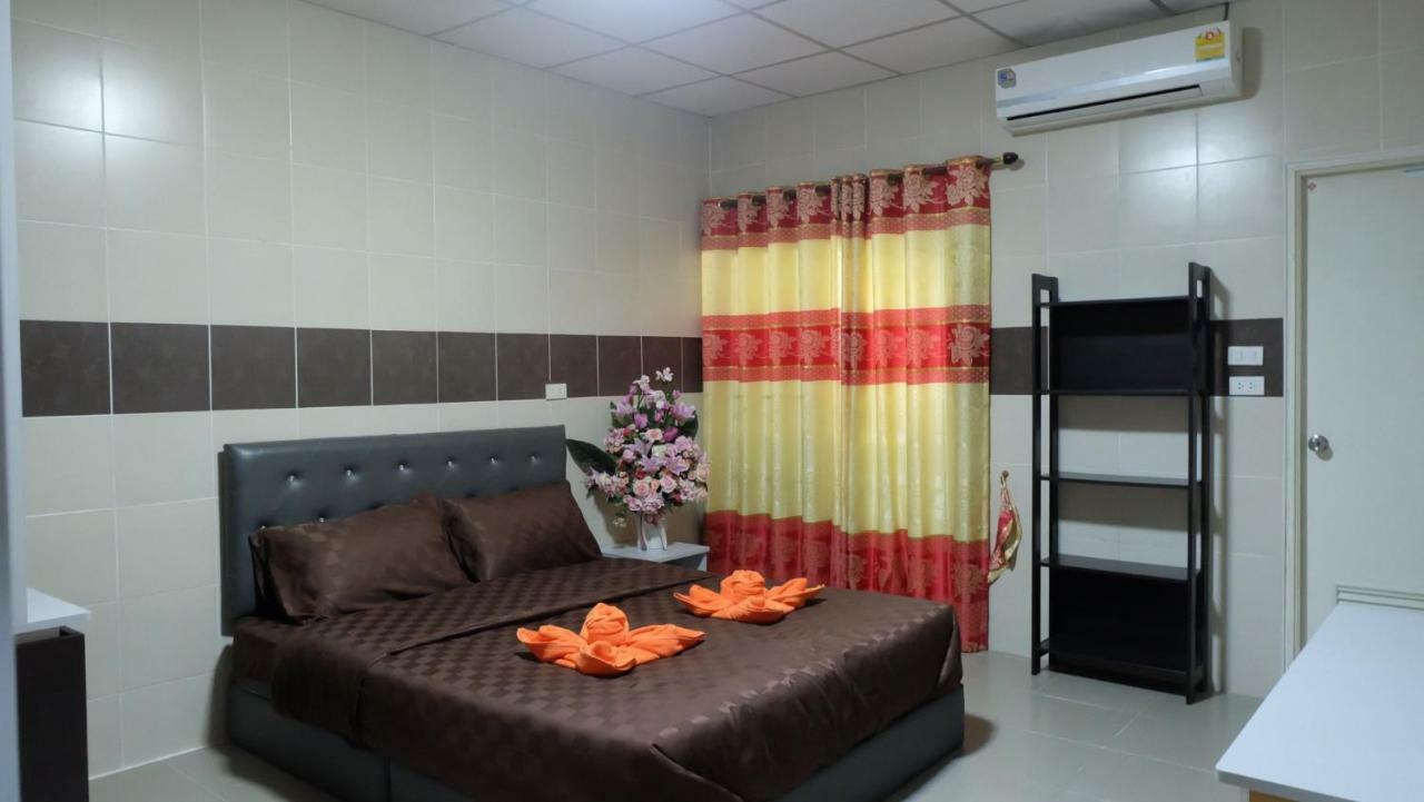 D5 Hotel สาขา มาบโป่ง Chonburi Buitenkant foto