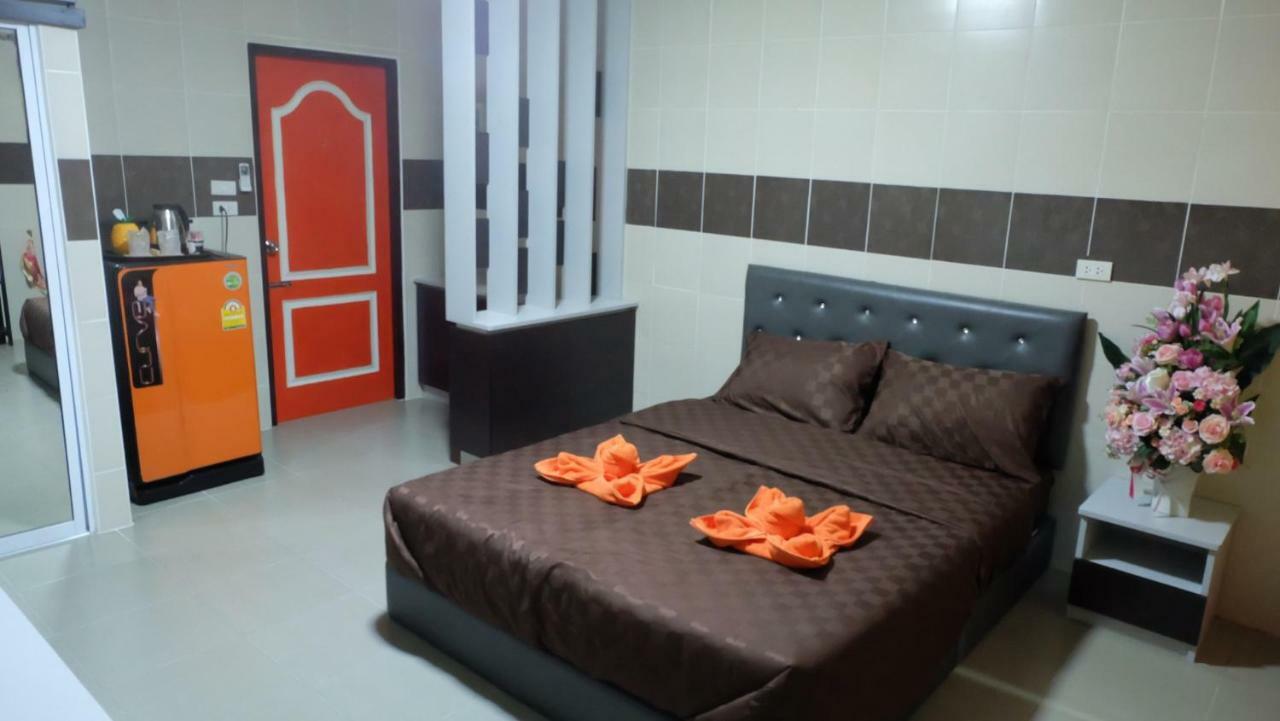 D5 Hotel สาขา มาบโป่ง Chonburi Buitenkant foto
